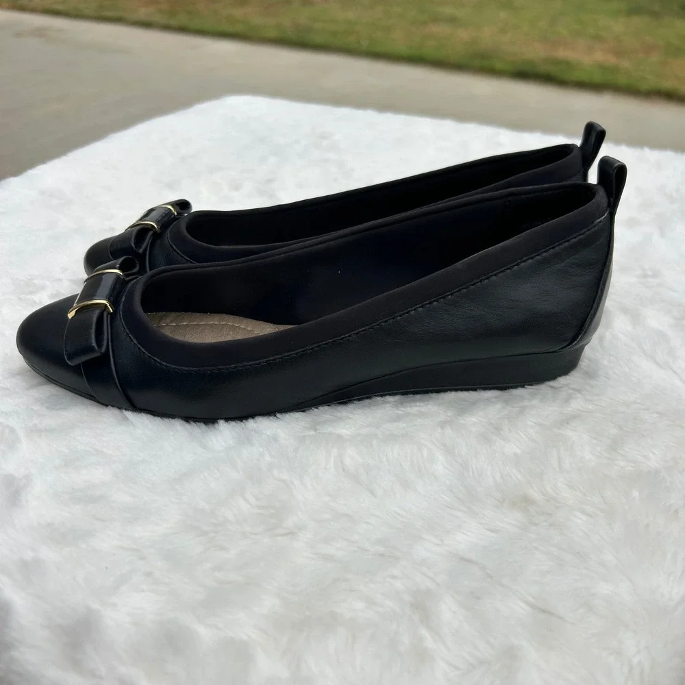 Bandolino Black Leather Slip-On Wedge Flat Bow Comfort Dress Shoes Size 7